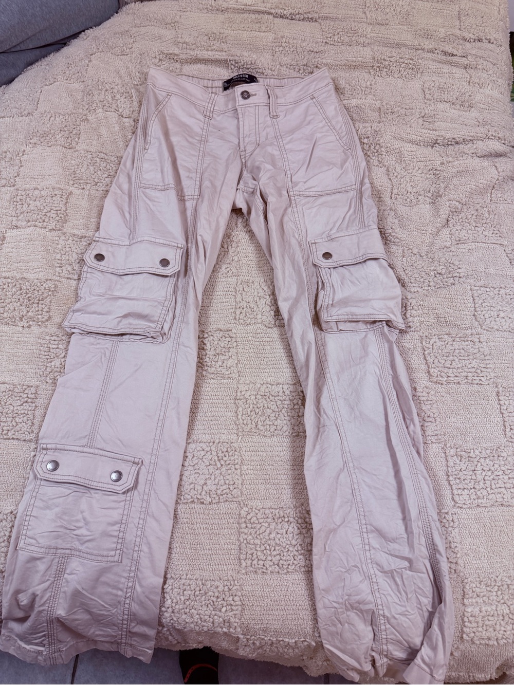 Hollister Light Beige Cargo Straight-Leg Pants